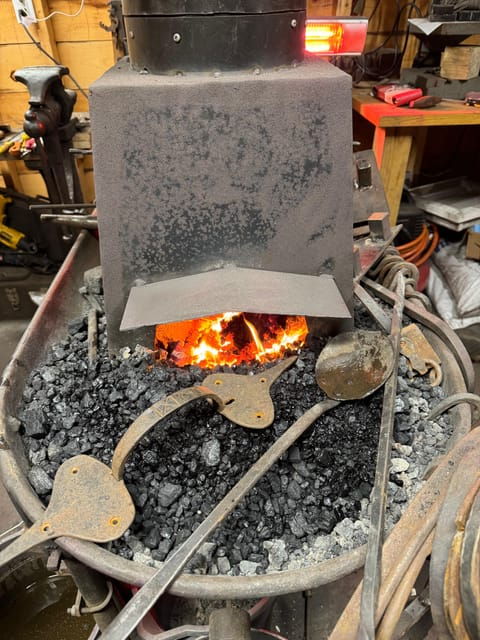 tour-of-a-working-blacksmith-shed-in-colonial-town