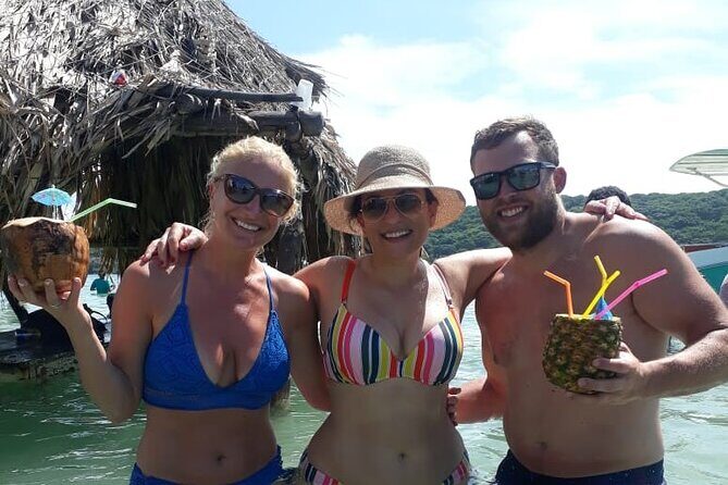 Tour of Cholón Island Rosario Islands - Discovering the Rosario Islands and Cholón: A Practical Breakdown