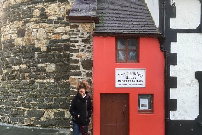 tour-of-conwy-castle-pick-up-from-holyhead-entrance-included