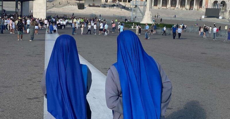 tour-of-fatima-and-nazare-a-small-village-with-giant-waves