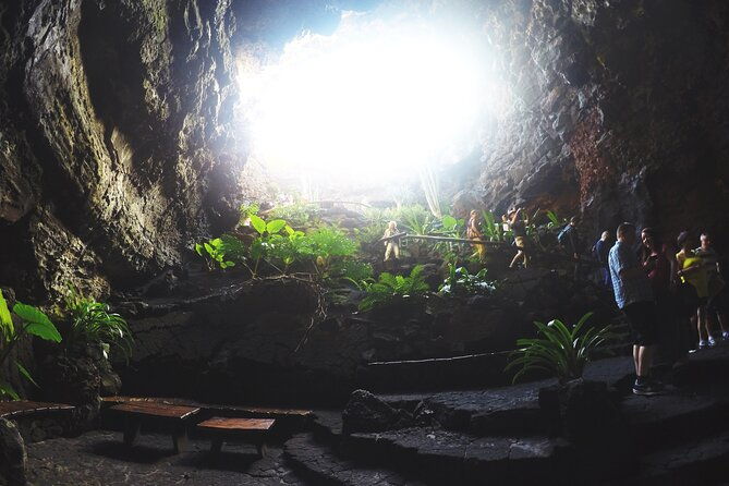 tour-of-jameos-del-agua-cave-of-the-greens-and-viewpoint-from-the-cliffs