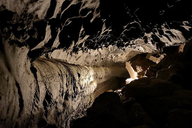 tour-of-jameos-del-agua-cave-of-the-greens-and-viewpoint-from-the-cliffs