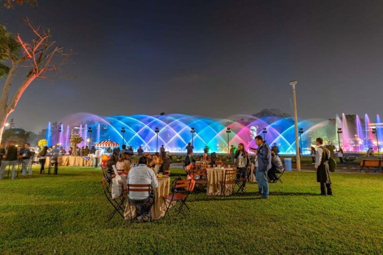 tour-of-lima-including-a-visit-to-the-magical-water-circuit