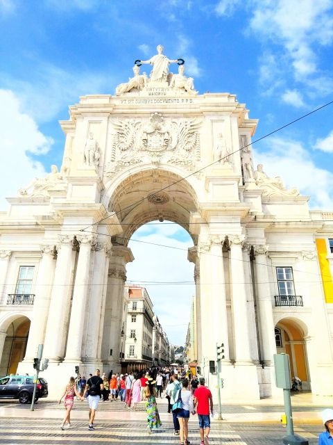 tour-of-lisbon-monuments-and-viewpoints-4-hours