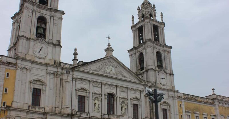 tour-of-mafra-ericeira-azenhas-do-mar-and-cabo-da-roca