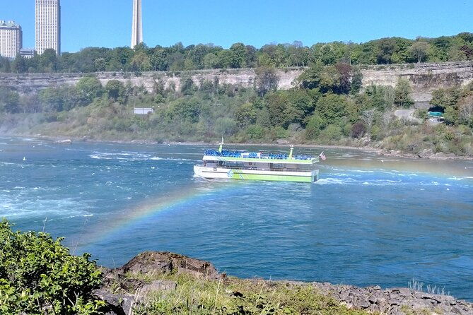 tour-of-maid-of-the-mist-and-cave-of-the-winds