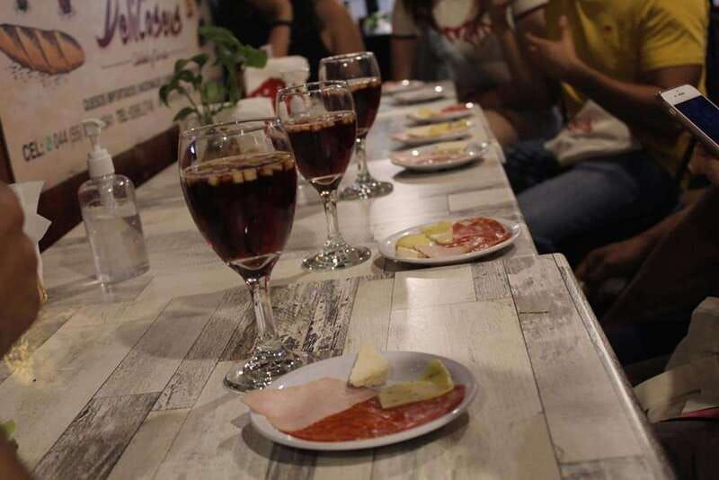 tour-of-mexican-markets-with-mezcal-and-traditional-food