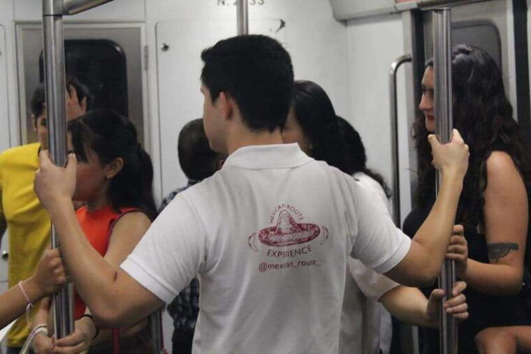 tour-of-mexican-markets-with-mezcal-and-traditional-food