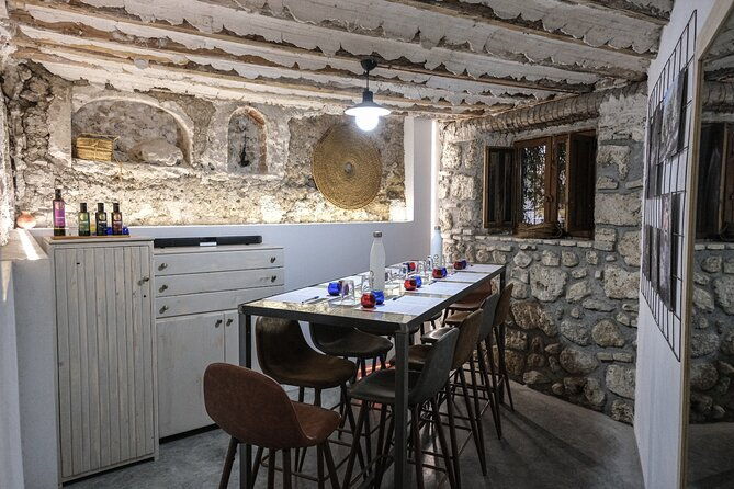 tour-of-olive-grove-and-oil-mills-with-oil-tasting-2