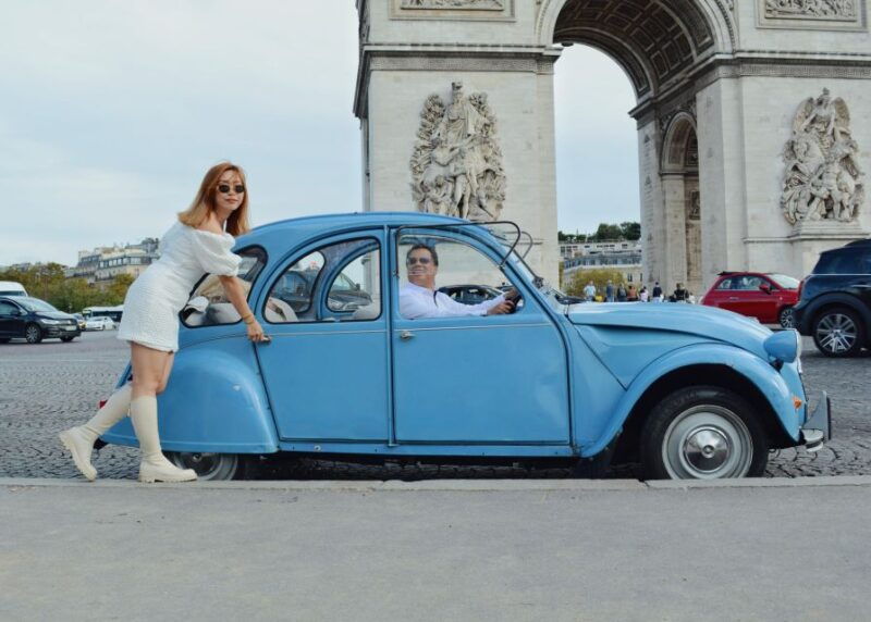 tour-of-paris-in-citroen-2cv