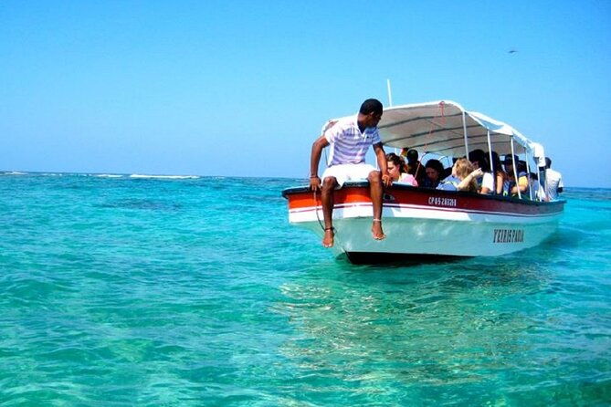 tour-of-rosario-islands-by-boat-baru-and-playa-blanca