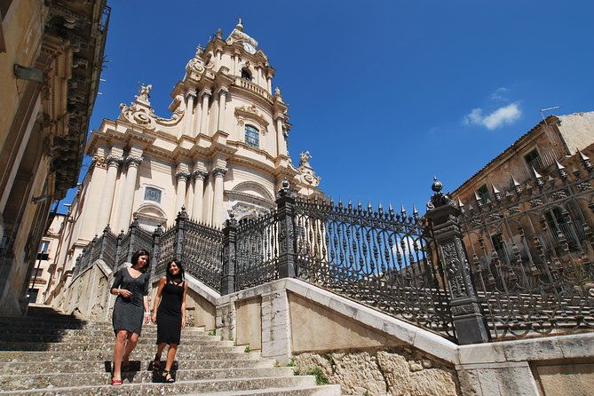 tour-of-sicily-to-visit-taormina-etnasyracusenotoragusa-with-private-driver
