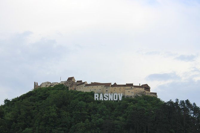 tour-of-the-3-castles-bran-rasnov-and-peles-in-spanish-native-spanish-guide