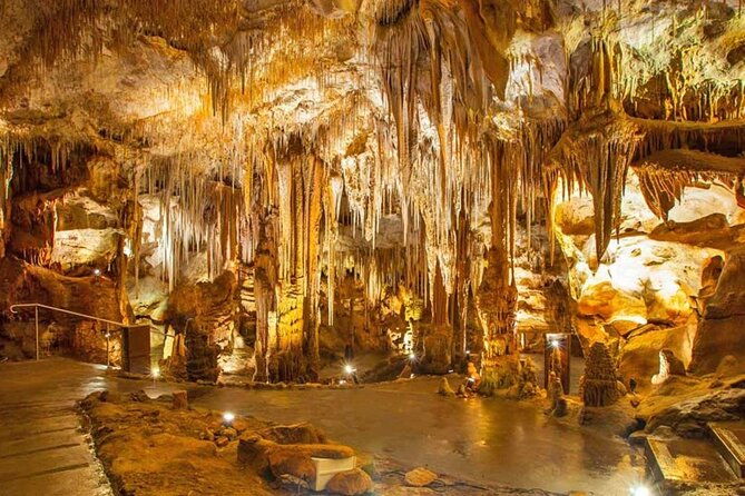 tour-of-the-caves-between-land-and-sea-castellana-and-polignano