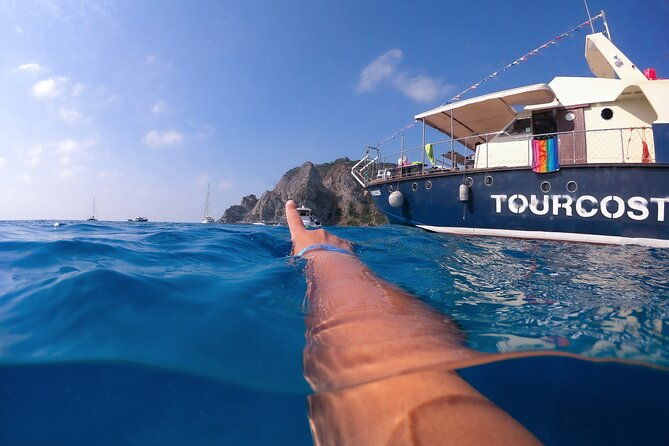 tour-of-the-costa-degli-dei-by-boat-3-hours-with-aperitif-included