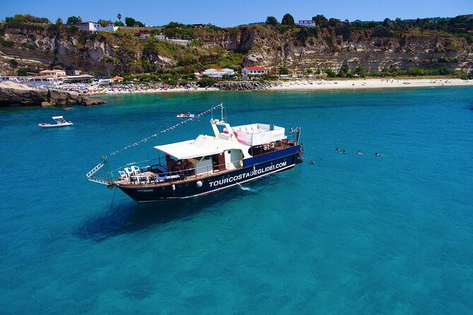 tour-of-the-costa-degli-dei-by-boat-3-hours-with-aperitif-included