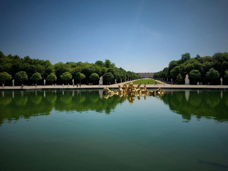 tour-of-the-gardens-palace-of-versailles-and-a-tour-of-the-seine