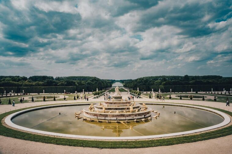 tour-of-the-gardens-palace-of-versailles-and-a-tour-of-the-seine