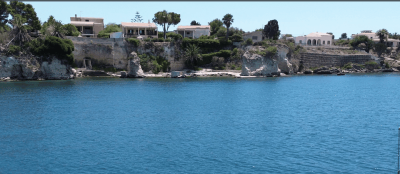 tour-of-the-island-of-ortigia-blue-grotto-dolphin-watching