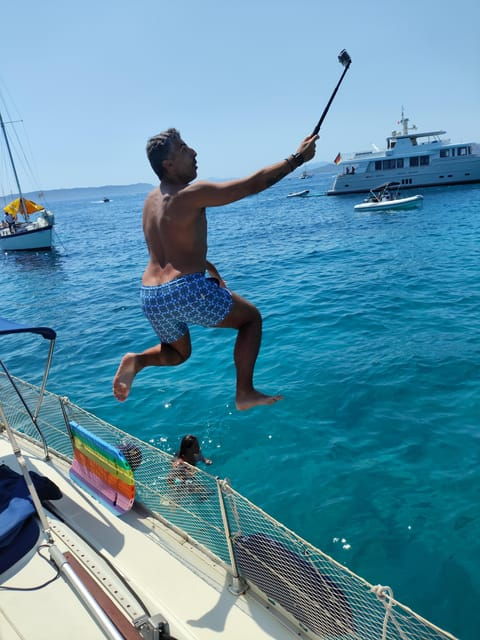 tour-of-the-islands-of-the-archipelago-with-lunch-and-drinks