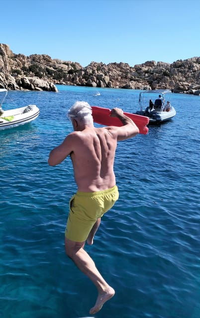 tour-of-the-islands-of-the-archipelago-with-lunch-and-drinks