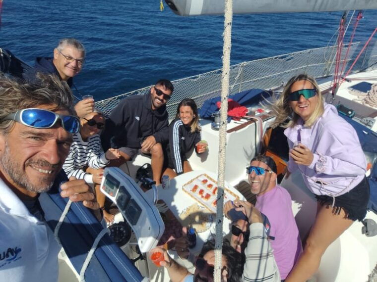 tour-of-the-islands-of-the-archipelago-with-lunch-and-drinks