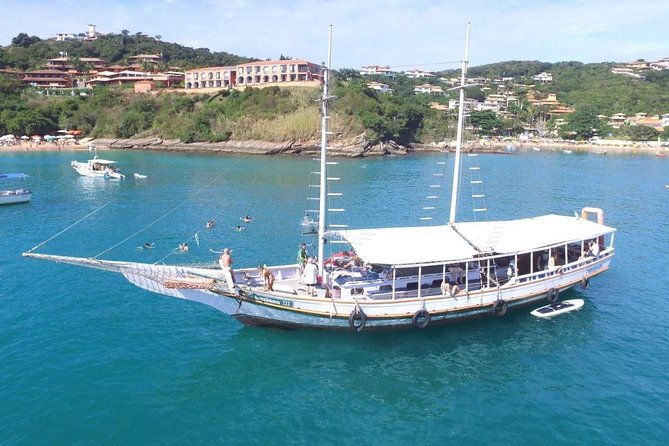 tour-of-the-most-beautiful-beaches-and-islands-of-buzios-by-buziana-tour