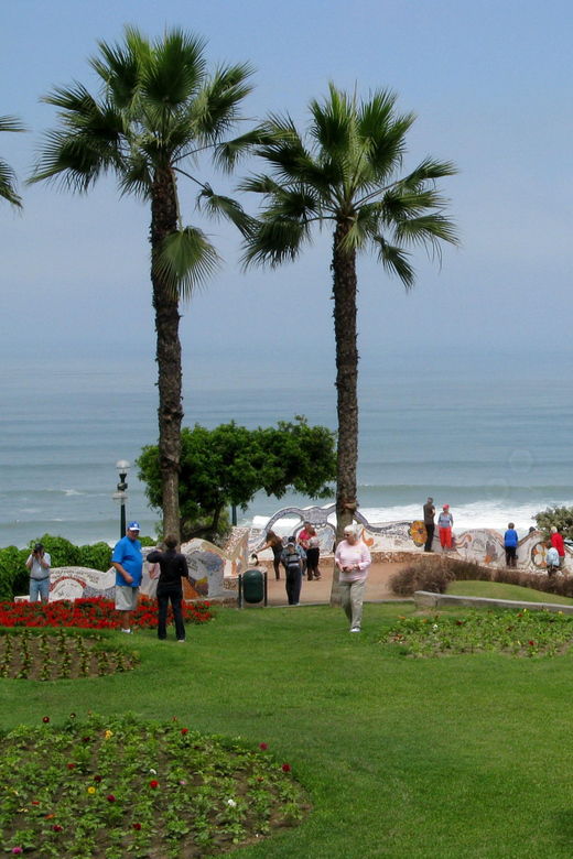 tour-of-the-parks-of-lima-magical-water-circuit