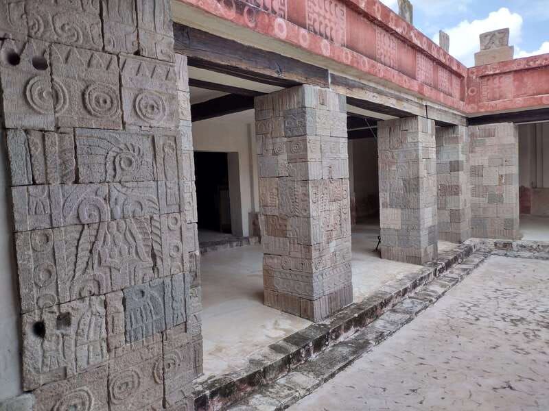 tour-of-the-pyramids-of-teotihuacan