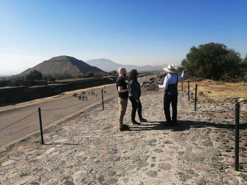 tour-of-the-pyramids-of-teotihuacan