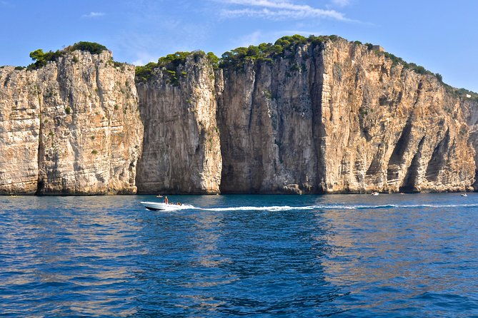 tour-of-the-riviera-of-ulisse-monte-orlando-park-montagna-spaccata-gaeta