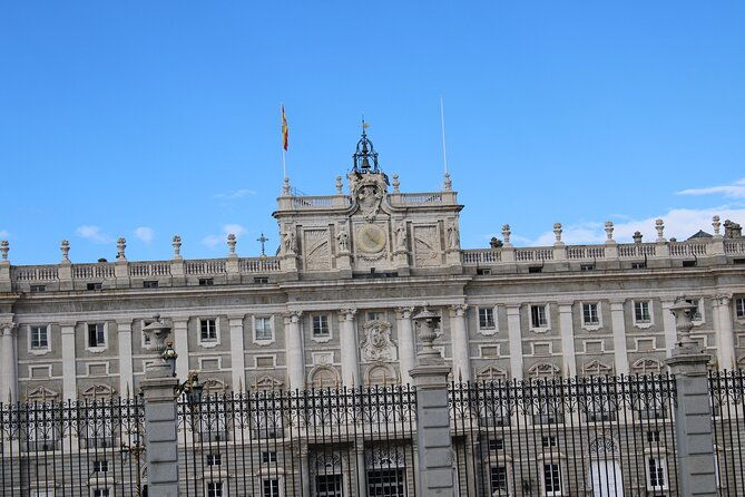 tour-of-the-royal-palace-of-madrid-4