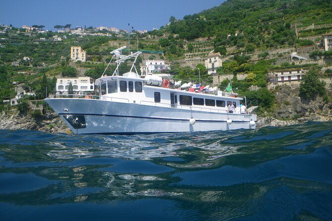 tour-on-the-amalfi-coast-4-hour-cruise-with-aperitif-3