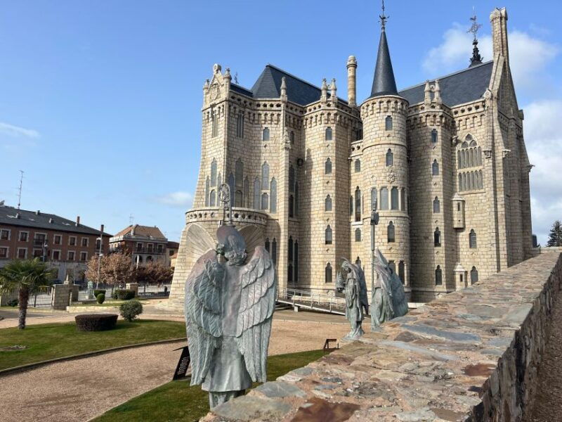 tour-oviedo-castrillo-polvazares-astorga-and-leon-cathedral