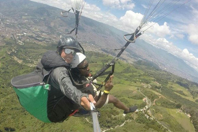 tour-paragliding
