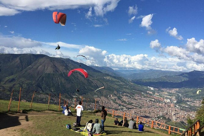 tour-paragliding