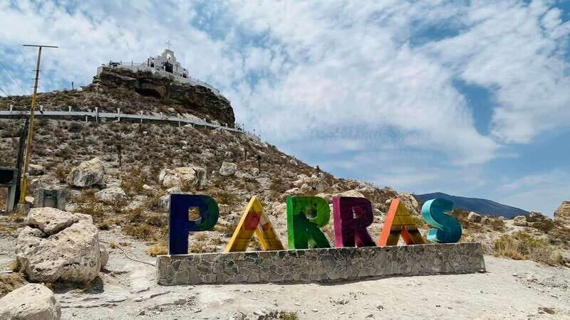 Tour "Parras de la Fuente", with guide, transfer and tickets - In The Sum Up