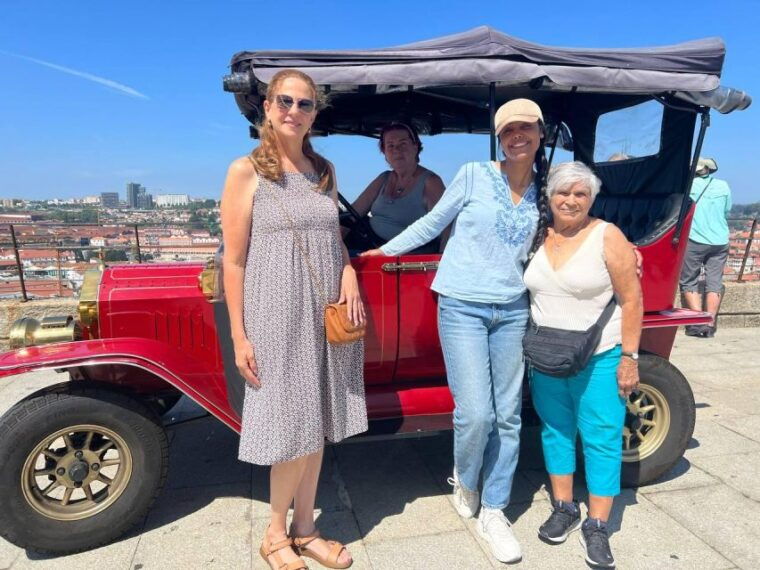 tour-porto-classic-car-a-toast-with-port-wine