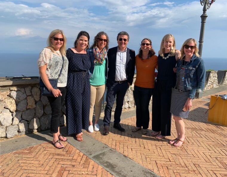 tour-positano-sorrento-pompeii-ruins-whit-driver