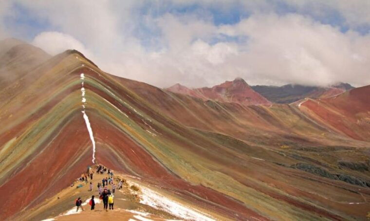 tour-rainbow-mountain