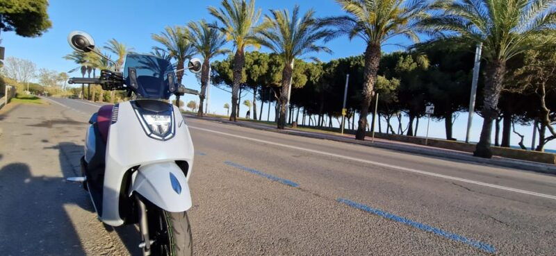 tour-scooter-125cc-guided-cambrils-village-with-hotel-pickup