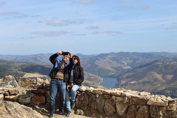 tour-the-douro-wine-region-and-discover-the-fantastic-landscape