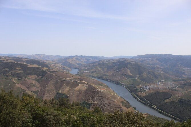 tour-the-douro-wine-region-and-discover-the-fantastic-landscape