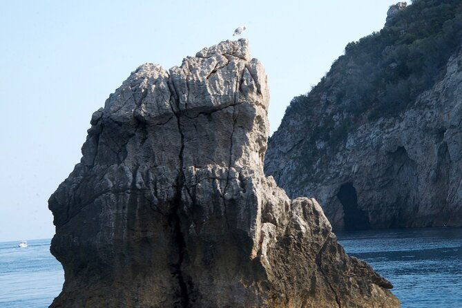 tour-to-bay-of-taormina-isola-bella-and-naxos