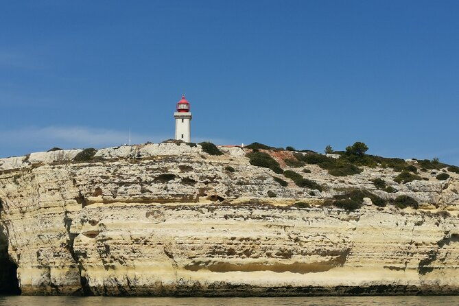 tour-to-benagil-caves-and-coastline-in-albufeira