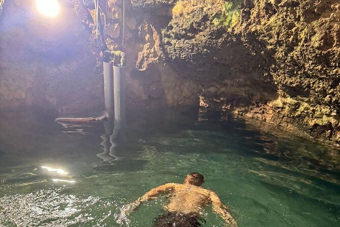 tour-to-boca-chica-and-the-cave-of-eden