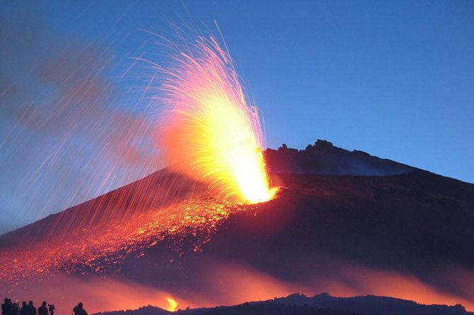 tour-to-etna-volcano-and-taormina-from-giardini-naxos-taormina