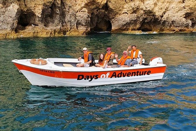 tour-to-go-inside-the-ponta-da-piedade-caves-grottos-and-see-the-beaches-lagos