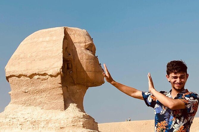 Tour to great pyramids of Giza, Sphinx & shopping tour with lunch - The Journey to Giza: What to Expect