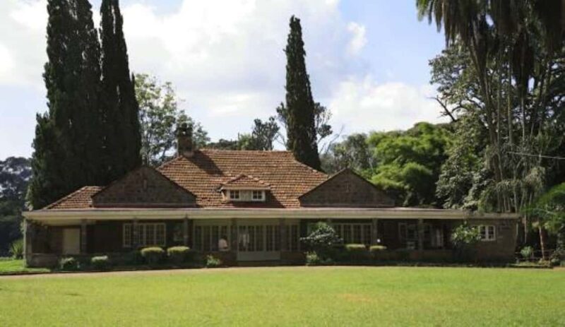 TOUR TO KAREN BLIXEN, GIRAFFE CENTRE & LUNCH AT CARNIVORE - Key Points